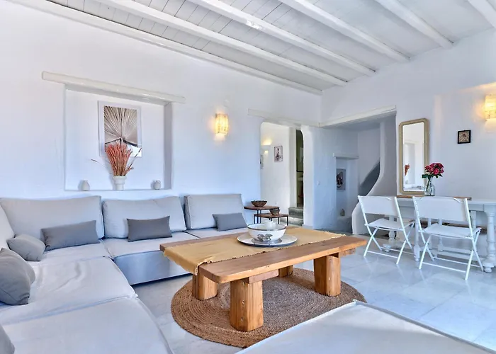 Nif With Private Swimming Pool